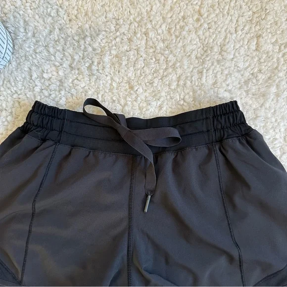 Black Lululemon shorts - Picture 4 of 6